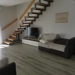 Zuta Kuca 度假居 *