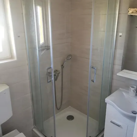 Zuta Kuca Dom wakacyjny