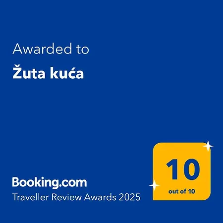 Zuta Kuca Casa de Férias *